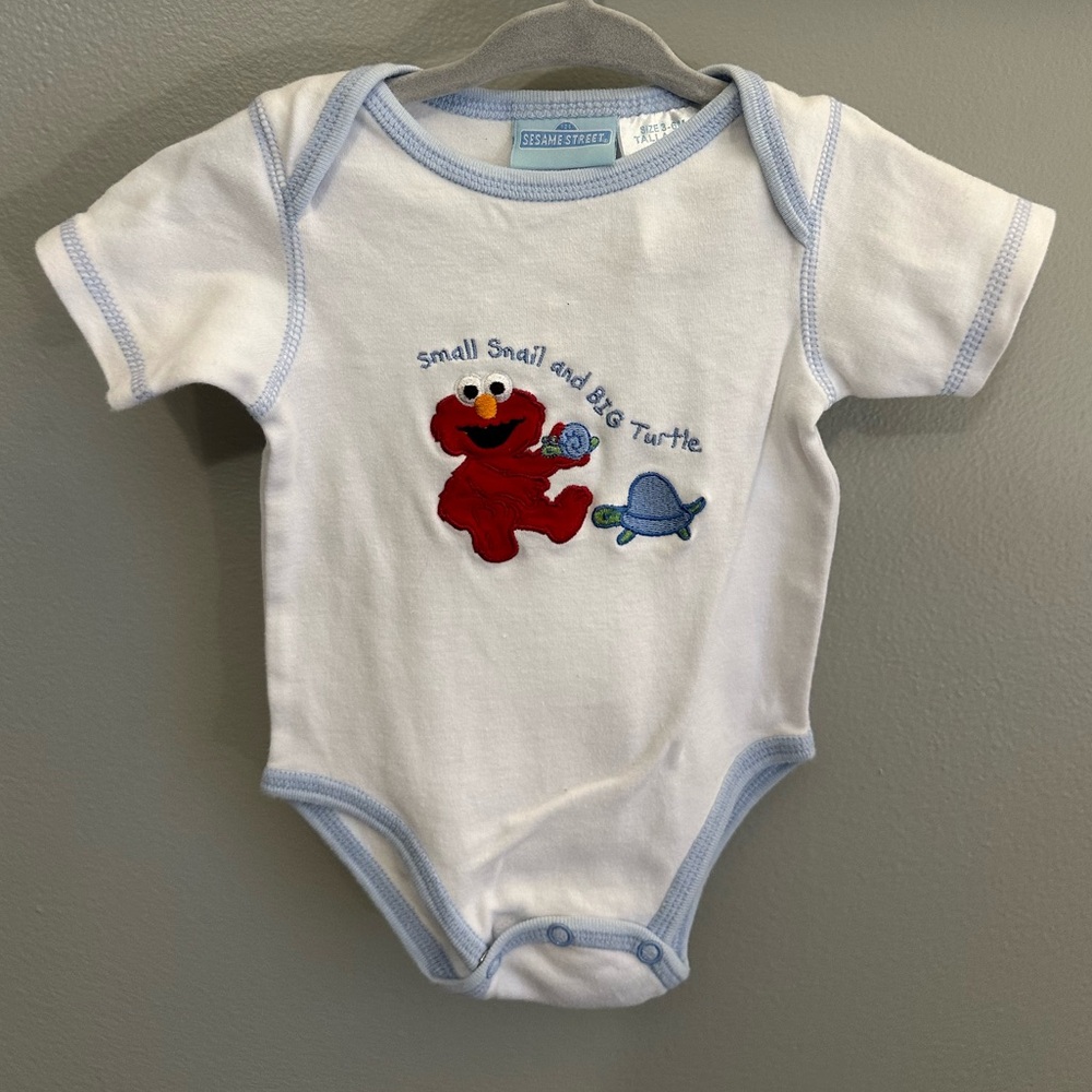 Vintage Sesame Street Onesie – 3-6 Months, "Small Snail and Big Turtle", Elmo